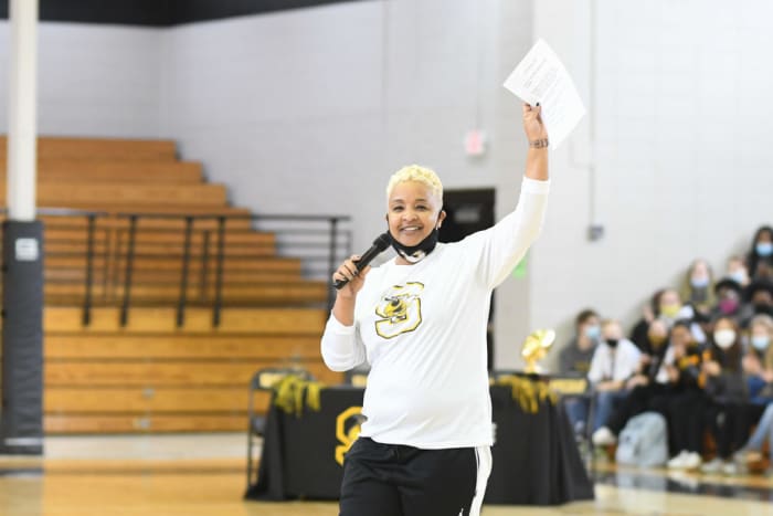 aj-brown-starkville-tennessee-titans00006